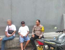 Bhabinkamtibmas Kelurahan Johar Baru Patroli Wilayah dan Cooling System di Jalan Kramat Jaya Baru 1 RT 02 RW 01