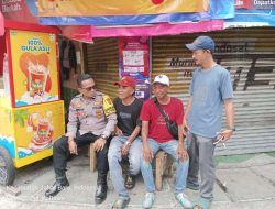 Sambang Dialogis Bhabinkamtibmas di Kampung Rawa Membangun Interaksi dan Komunikasi Sosial