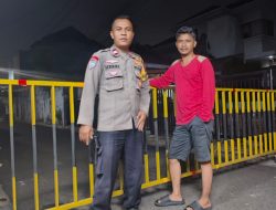Patroli Dialogis Dini Hari Antisipasi Tawuran Bhabinkamtibmas Benhil Kunjungi Poskamling RT 10/05