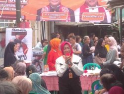 Bhabinkamtibmas Pegangsaan Pemantauan Giat Tim Kampanye Nomor Urut Tiga