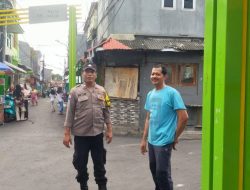 Patroli Wilayah Sore Hari Bhabinkamtibmas Galur Interaksi dan Komunikasi Sosial Dengan Tokoh Masyarakat