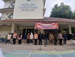 Bersama Tiga Pilar Bhabinkamtibmas Kampung Rawa Menghadiri Pelantikan Anggota KPPS Pilkada Tahun 2024