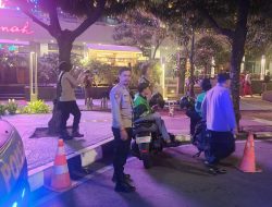 Imbauan Humanis Pengemudi Ojek Online Depan Sarinah Menteng