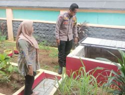 Bhabinkamtibmas Kampung Rawa: Patroli Wilayah dan Monitoring Ketahanan Pangan Budidaya Ikan Air Tawar dan Tanaman Hidroponik