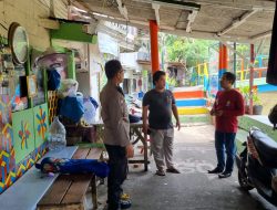 Bhabinkamtibmas Karet Tengsin Bersama PPS Dan KPPS Pengecekan Lokasi TPS 09