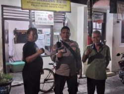 Bhabinkamtibmas Kelurahan Gunung Sahari Selatan Sambangi Poskamling RW.08