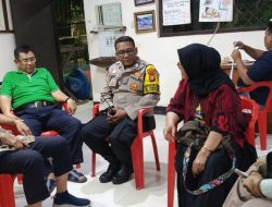 Bhabinkamtibmas Kelurahan Sumur Batu Melaksanakan Kegiatan Patroli dan Sambang Dialogis