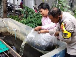 Bhabinkamtibmas Pasar Baru Kawal Program Ketahanan Pangan di RPTRA Jaya Molek