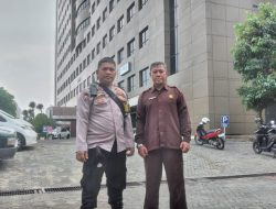 Bhabinkamtibmas Kelurahan Gunung Sahari Selatan Melaksanakan Kegiatan Patroli dan Sambang Dialogis