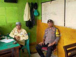 Patroli Wilayah dan Sambang Ke Pasar Gembrong Kapolsubsektor Galur Berikan Imbauan Petugas Security