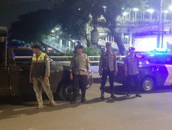 Patroli Tiga Pilar Menteng Hadir Untuk Mencegah Geng Motor Dan Kejahatan Malam Hari Di Menteng Tenggulun