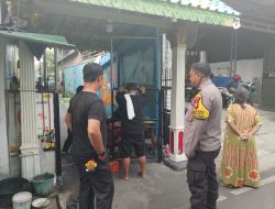 Bhabinkamtibmas Kelurahan Kemayoran Melaksanakan Kegiatan Patroli dan Sambang Dialogis