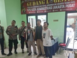 Pengamanan Logistik Pilkada Serentak Kantor Kecamatan Menteng