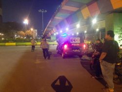 Dalam Menjaga Kondusifitas Wilayah Polsek Kemayoran Melakukan Kegiatan Strong Point Malam Hari