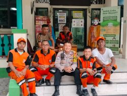 Bhabinkamtibmas Kelurahan Kebon Kosong Melaksanakan Kegiatan Patroli dan Sambang Dialogis
