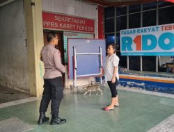 Bhabinkamtibmas Karet Tengsin Pengecekan Lokasi TPS 27 Bersama Ketua RT 14/07 Jelang Pilkada