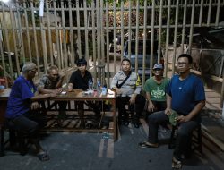 Patroli Dialogis Bhabinkamtibmas Gunung Sahari Utara Di Pos RW 05