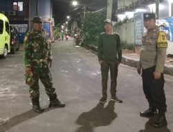 Sinergitas Bhabinkamtibmas dan Babinsa Tanah Tinggi dalam Menjaga Ketertiban selama Masa Tenang Pilkada