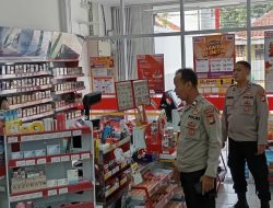 Patroli Dan Sambang Alfamart, Aiptu Hendra Beri Imbauan Kamtibmas Kepada Karyawan