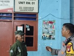 Bhabinkamtibmas Kelurahan Kemayoran Melaksanakan Giat Patroli dan Sambang Dialogis