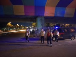 Dalam Menjaga Kondusifitas Wilayah Polsek Kemayoran Melakukan Kegiatan Strong Point Malam Hari