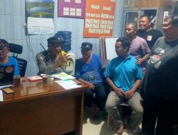 Jelang Pemungutan Suara Pilkada Bhabinkamtibmas Galur Sambang Dialogis Sampaikan Pesan Kamtibmas di Pos RW 06 Kelurahan Galur