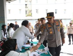 Wakapolda Metro Jaya bersama Tim Asistensi dari Mabes Polri melakukan Pengecekan TPS