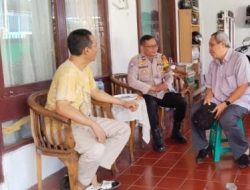 Bhabinkamtibmas Cempaka Putih Timur Sambangi Tokoh Masyarakat Sampaikan Imbauan  Kamtibmas Pasca Pemungutan Suara