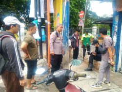 Patroli Siang Hari Bhabinkamtibmas Mangga Dua Selatan Bersama Warga