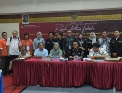 Pengamanan Rapat Pleno Terbuka Rekapitulasi Perolehan Suara Pilkada DKI Jakarta Kecamatan Cenpaka Putih