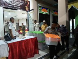 Polisi kawal ketat pergeseran logistik kotak suara Pilkada 2024 dari PPK Ciracas ke KPU Kota Jakarta Timur