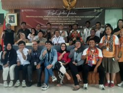Penutupan Rapat Pleno Rekapitulasi Pilkada DKI Jakarta 2024 Tingkat Kecamatan Menteng Oleh PPK Kecamatan Menteng