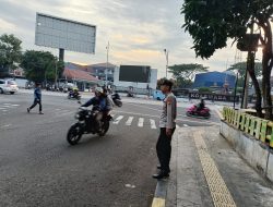 Unit Samapta Lakukan Ploting pagi Hari Di Sepanjang Jl Gunung Sahari Raya