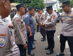 Pemeriksaan Senjata Api Personel oleh Wakapolsek Johar Baru