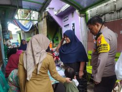 Bhabinkamtibmas Kelurahan Kemayoran Melakukan Monitoring Kegiatan Posyandu Balita Dan Lansia