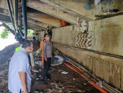 Bhabinkamtibmas Bersama Tiga Pilar Karet Tengsin Penataan Dan Penertiban Kolong Jembatan Dukuh Atas