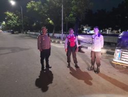Dalam Menjaga Kondusifitas Wilayah Polsek Kemayoran Melakukan Kegiatan Strong Point Malam Hari