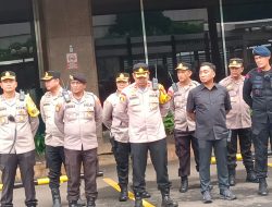 Sebanyak 768 Gabungan Personil Polri Amankan Rapat Rekapitulasi Penghitungan Dan Penetapan Hasil Pilkada DKI Jakarta Tingkat Provinsi Jakarta