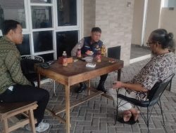 Untuk Mempererat Tali Silaturahmi, Bhabinkamtibmas Pegangsaan Sambang Dialogis Warga Jalan Dempo