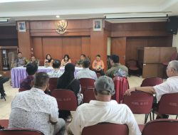 Bhabinkamtibmas Kelurahan Gunung Sahari Selatan Hadiri Rapat Koordinasi Wilayah bersama 3 Pilar