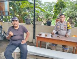 Bhabinkamtibmas Polsek Metro Gambir Pantau Ketinggian Air di Kali Banjir Kanal Cideng