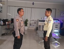 Panit Samapta Sawah Besar lakukan Patroli Dialogis Di Pusat Perekonomian Warga