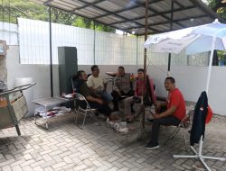 Bhabinkamtibmas Kelurahan Karang Anyar Sambangi Warga, Sampaikan Himbauan Kamtibmas Jelang Nataru