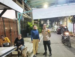 Bhabinkamtibmas Kampung Rawa Interaksi dan Komunikasi Sosial, dengan Tokoh Masyarakat Ciptakan Wilayah Kondusif Pasca Pilkada dan Nataru