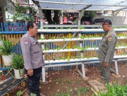 Bhabinkamtibmas Harapan Mulia Monitoring Ketahanan Pangan