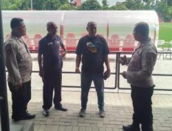 Kapolsubsektor Cempaka Putih Barat Sambang Ke Security Stadion Asiop Arcici