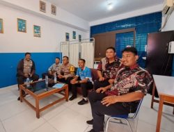 Kanit Binmas Bersama Bhabinkamtibmas Kelurahan Johar Baru Kunjungan Ke Sekolahan SD Negeri 03 dan SD Negeri 04.