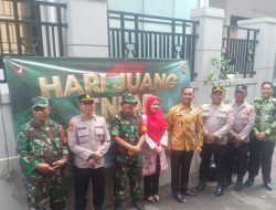 Wakapolsek Johar Baru Bersama Tiga Pilar, Gelar Kerja Bakti Sosial Memperingati Hari Juang Kartika TNI AD