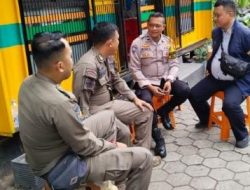 Bhabinkamtibmas Cempaka Putih Timur Tingkatkan Koordinasi Dengan Satpol PP Dan Dishub