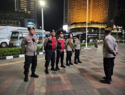 Patroli Jalan Kaki Himbauan Warga Di Sepanjang Jalan Mh Thamrin